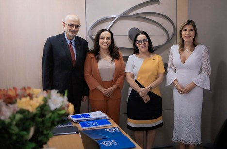 Imagem: CAPES recebe reitoria da Universidade Federal do Acre (Naiara Demarco - CGCOM/CAPES)