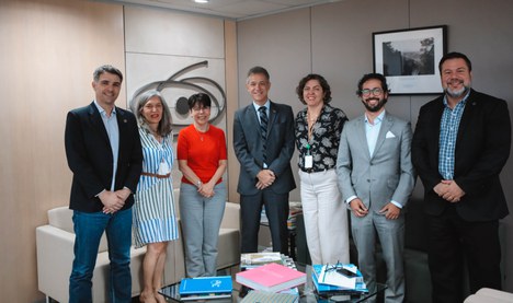 Imagem: CAPES e Ebserh discutem (Naiara Demarco - CGCOM/CAPES)