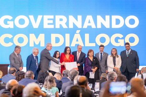 Imagem: MEC e MCTI lançam programa para formar redes locais de desenvolvimento (Júlia Prado - CGCOM/CAPES)