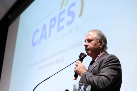 Imagem: Diretor de Programas e Bolsas do País da CAPES, Luiz Pessan (Thiago Sousa)