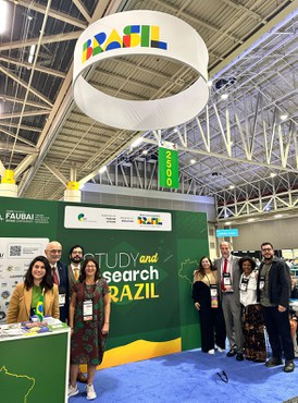 Imagem: Estande do Brasil juntou os Ministérios da Educação e das Relações Exteriores (Divulgação)