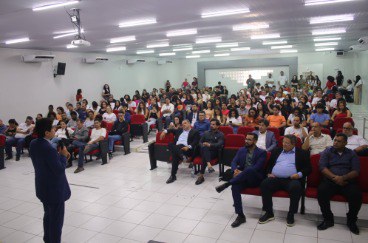 Imagem: Antonio Gomes de Souza Filho profere aula inaugural de dois programas da Uemasul, no Maranhão (Ascom/UEMASUL)