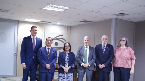 Imagem: Presidente da CAPES recebeu a visita de integrantes do Ministério das Relações Exteriores (Ester Cruz - CGCOM/CAPES)