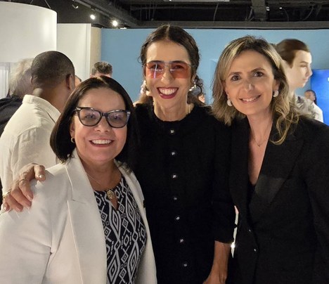 Imagem: CAPES prestigia título da USP a Marisa Monte (Isabela Pimentel - CGCOM/CAPES)  