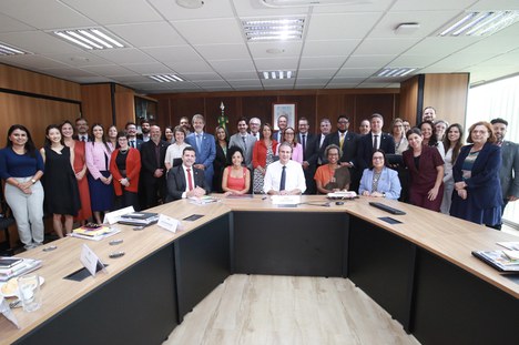 Imagem: CAPES participa de reunião no MEC (Júlia Prado - CGCOM/CAPES)