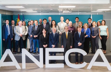 Imagem: Reunião SIACES (Aneca.es)