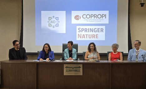 Imagem: CAPES debate pós-graduação em evento com COPROPI e FOPROP (Imagem: Isabela Pimentel - CGCOM/CAPES)