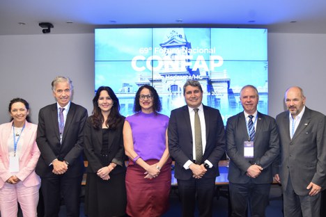 Imagem: Abertura do fórum do Confap contou ainda com a presença da ministra da Ciência, Tecnologia e Inovação, Luciana Santos e representantes do CNPq, MCTI e FAPs (Divulgação)