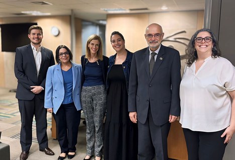 Imagem: Reunião CAPES e Claudia Costin (Naiara Demarco - CGCOM/CAPES)