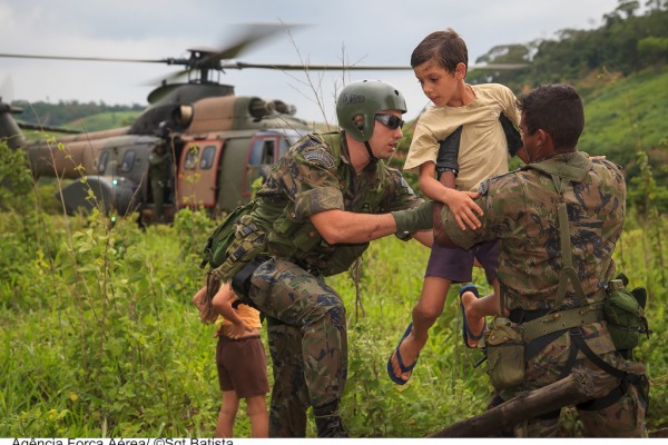 FAB atua no resgate de família no ES/Sargento Batista-Agência Força Aérea