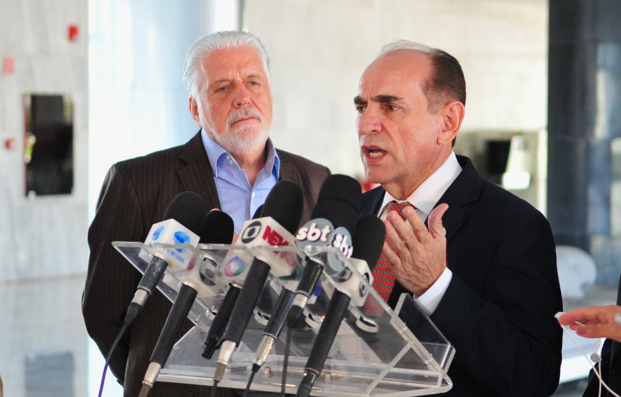 Jaques Wagner participou hoje (23) de vídeoconferência  seguida de entrevista coletiva no Palácio do Planalto sobre a crise na Saúde no Estado do Rio de Janeiro. 
