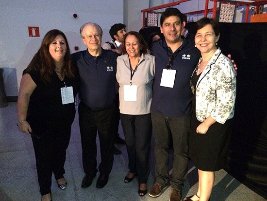 Escolas receberão R$ 180 milhões do Programa Mais Educação Presidenta da Undime, Cleuza Repulho; ministro Renato Janine; senadora Fátima Bezerra; Carlos Eduardo, ex-presidente da Undime; e ministra do Desenvolvimento Social e Combate à Fome, Tereza Campello, reunidos no Fórum