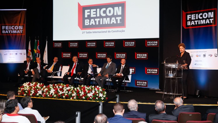Presidenta Dilma durante cerimônia de Abertura da 21ª edição do Salão Internacional da Construção. (São Paulo - SP, 10/03/2015) Foto: Roberto Stuckert Filho/PR