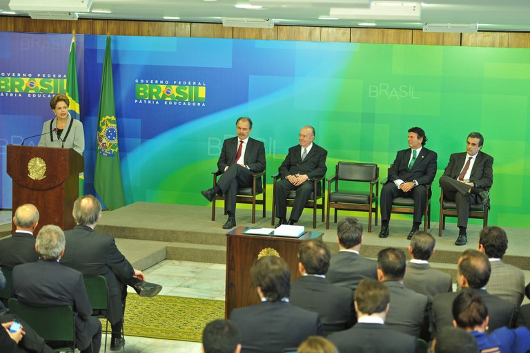 Dilma sanciona o novo Código de Processo Civil. Foto: Eduardo Aiache/Casa Civil-PR