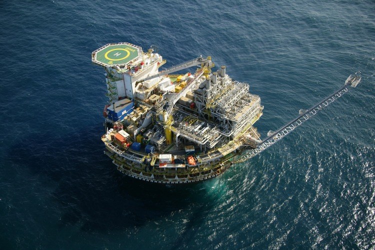 Produção de poços de petróleo do pré-sal triplicou em menos de três anos — Casa Civil