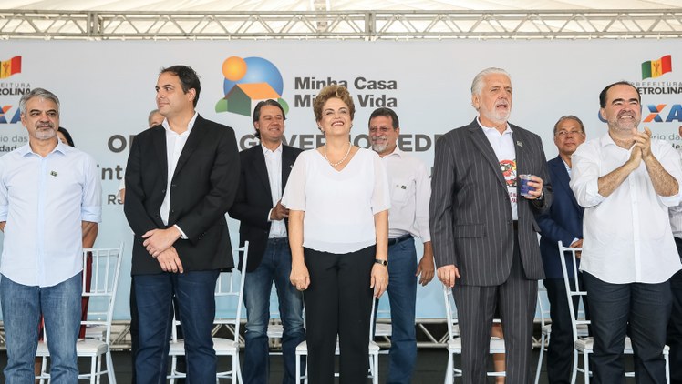 wagner e dilma em petrolina.jpeg