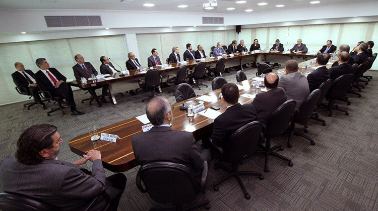 Foto EM PALESTRA A EMPRESÁRIOS, ELISEU PADILHA APRESENTA INICIATIVAS DO GOVERNO PARA ECONOMIA