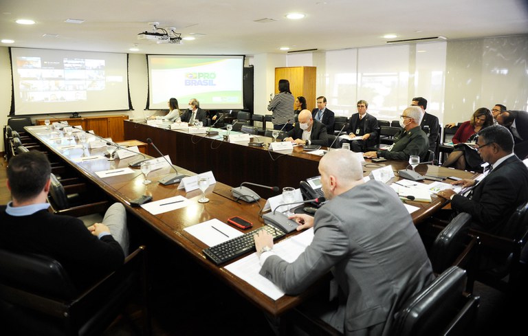 Reunião entre secretários executivos sobre o Pró-Brasil