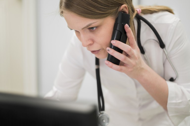 Canal para médicos no Disque 100