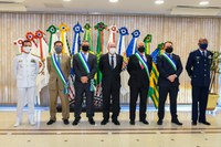 Homenagem: ministro-chefe da Casa Civil é condecorado com medalha da Ordem do Mérito da Defesa