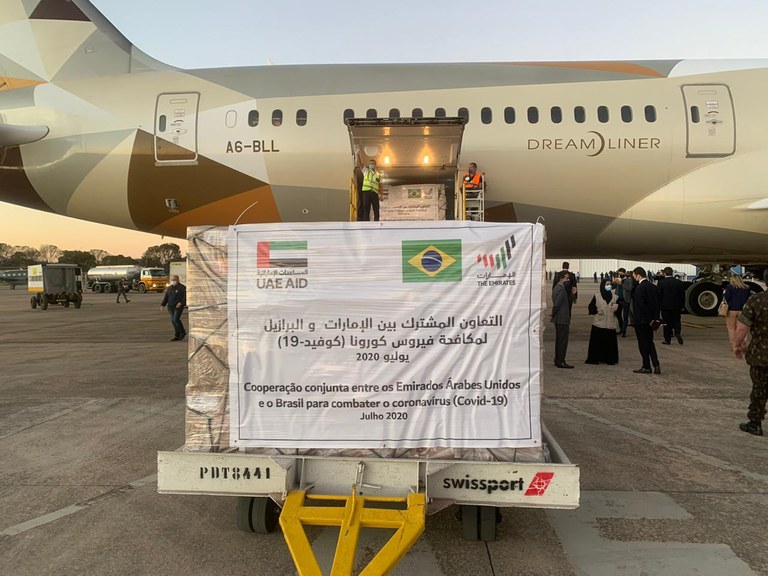 Doação - Emirados Árabes