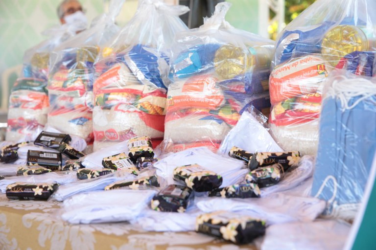 Governo Federal distribui EPIs, itens de higiene e cestas de alimentos no MT