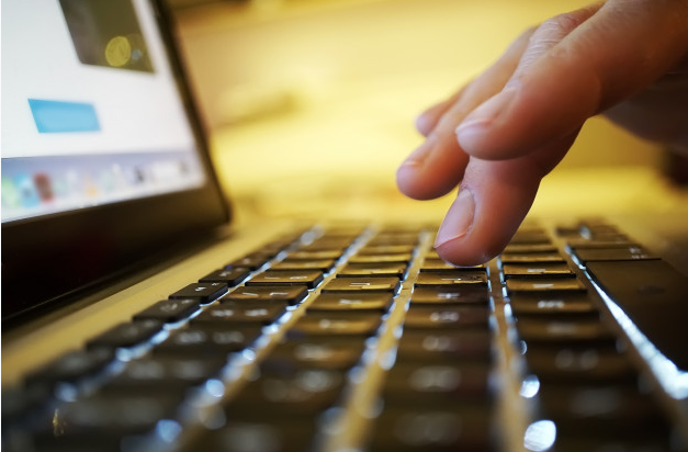 Manaus recebe doação de computadores