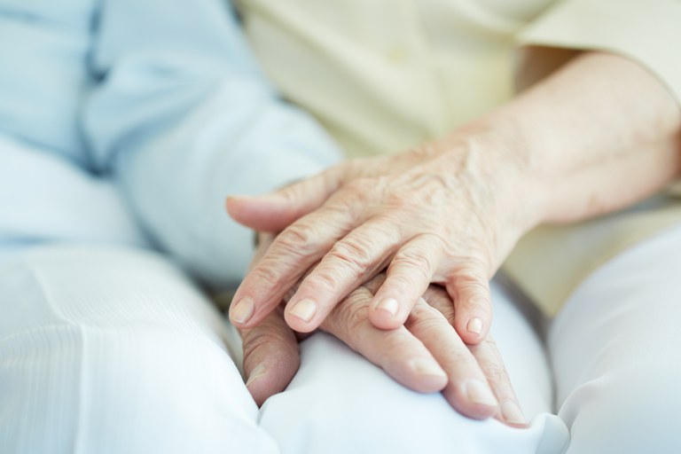 Governo Federal libera mais de 70% de Auxílio Emergencial a instituições de idosos