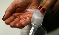 Cientistas criam novos métodos para avaliar a qualidade do álcool em gel