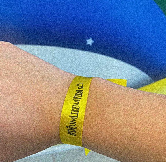 Ação alerta jovens sobre importância do diálogo na prevenção ao suicídio