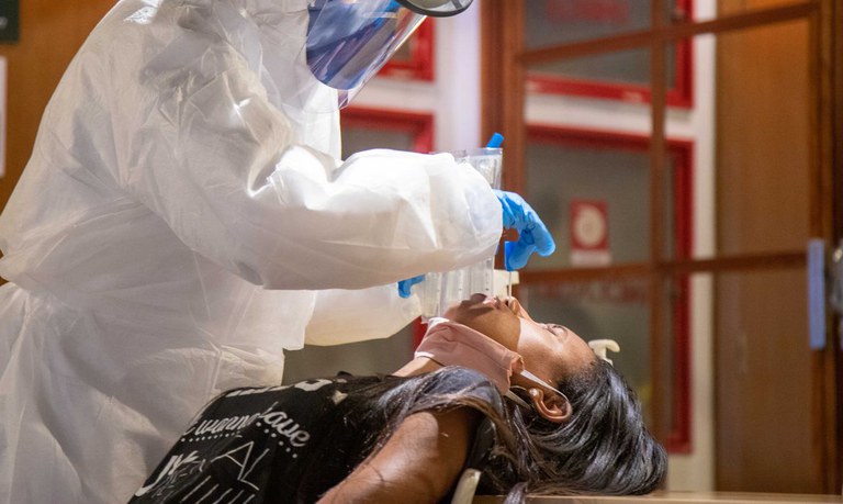 Média móvel abaixo de 900