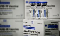 Foi antecipada a dose de reforço das vacinas contra a  Covid-19
