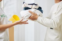 Pátria Voluntária lança campanha para arrecadar roupas para as vítimas das enchentes em MG e BA