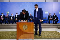 Lei que garante a autonomia do Banco Central é sancionada