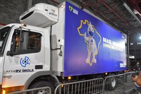 Primeiro lote do Ingrediente Farmacêutico Ativo para produção de vacina contra a Covid-19 chega ao Brasil