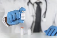 Fiocruz faz pedido de uso emergencial de vacina à Anvisa