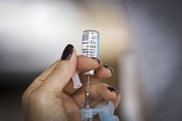 Brasil recebe mais quatro milhões de doses vacinas Covid-19