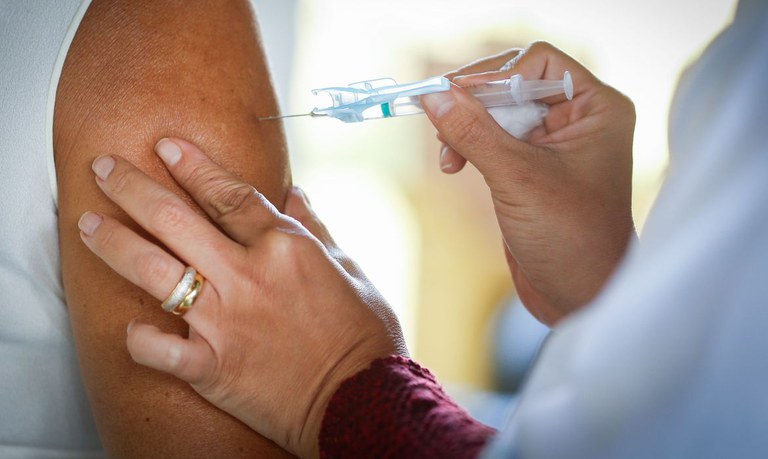 Mais da metade da população vacinável já tomou a primeira dose da vacina Covid-19