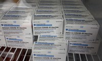 Brasil recebe 1,5 milhão de doses da vacina Covid-19 da Janssen