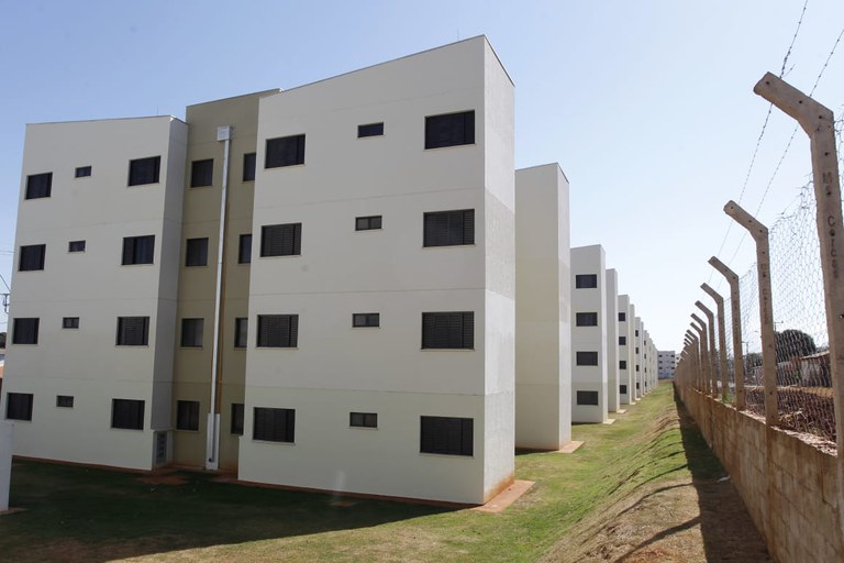 Casa verde e amarela MS