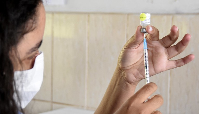 33 milhões de doses da vacina contra a Covid-19 em maio