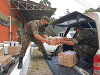 Governo Federal promove entrega de medicamentos e alimentos