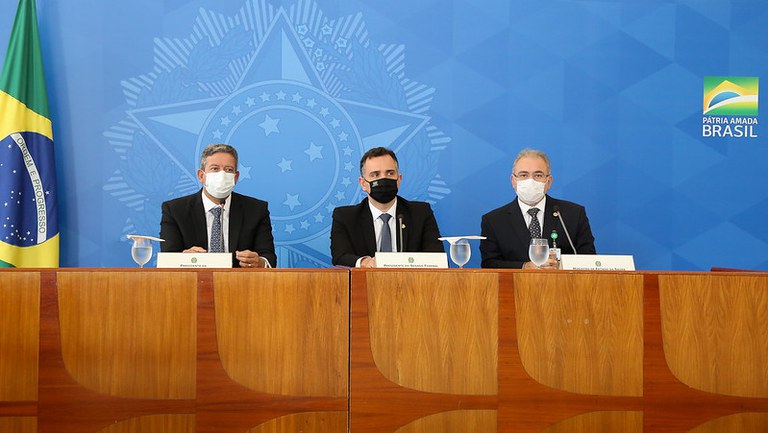 Governo Federal realiza primeira reunião do Comitê de Coordenação Nacional para Enfrentamento da Pandemia da Covid-19