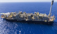 Mais de 55 milhões de barris de petróleo da União são leiloados