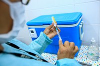 Em tendência de queda desde junho, Brasil registra a menor média móvel de óbitos