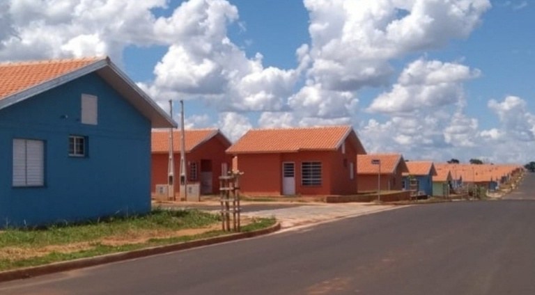 Casa verde e amarela Fernandópolis