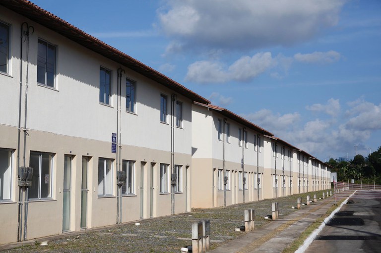 Governo Federal entrega 500 moradias a famílias de baixa renda em Salvador