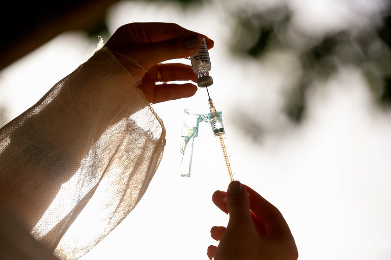 Governo Federal doa 86,7 milhões de dólares para contribuir com distribuição igualitária de vacinas Covid-19 no mundo