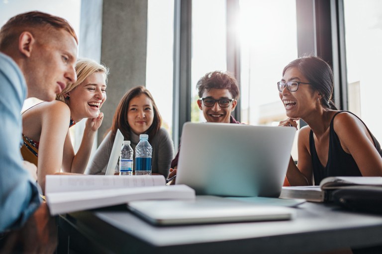 Bolsas do programa de estudos doutorado-sanduíche no exterior estão com as inscrições abertas