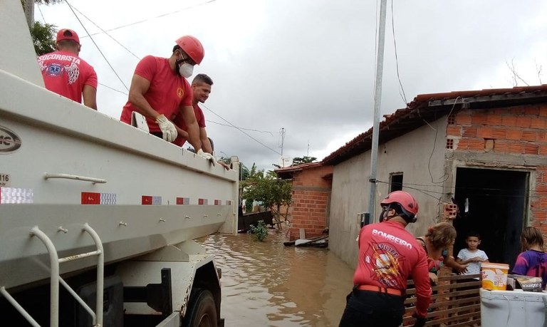 Governo Federal toma medidas para reduzir impactos nas regiões afetadas por chuvas
